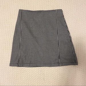 Gingham mini skirt from Brandy Melville in black and white (size S)
